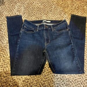 Levi's Women's Skinny Jeans in Indigo